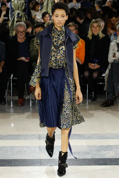 Look 39